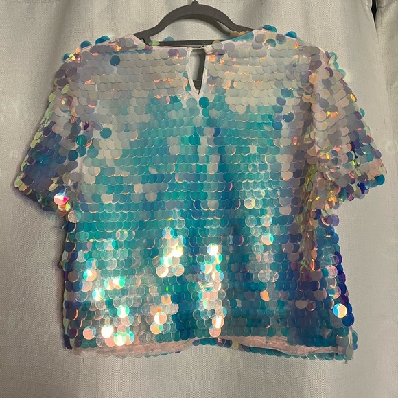 Forever 21 Iridescent Chunky Sequin Cropped Short Sleeve Top Small - Picture 3 of 7